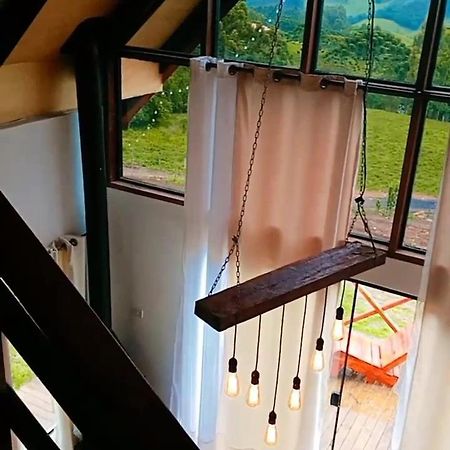 Chale Com Vidros E Hidromassagem Villa São Bento do Sapucaí Kültér fotó
