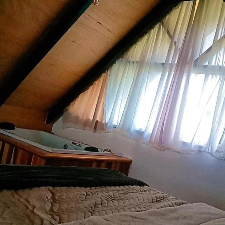 Chale Com Vidros E Hidromassagem Villa São Bento do Sapucaí Kültér fotó